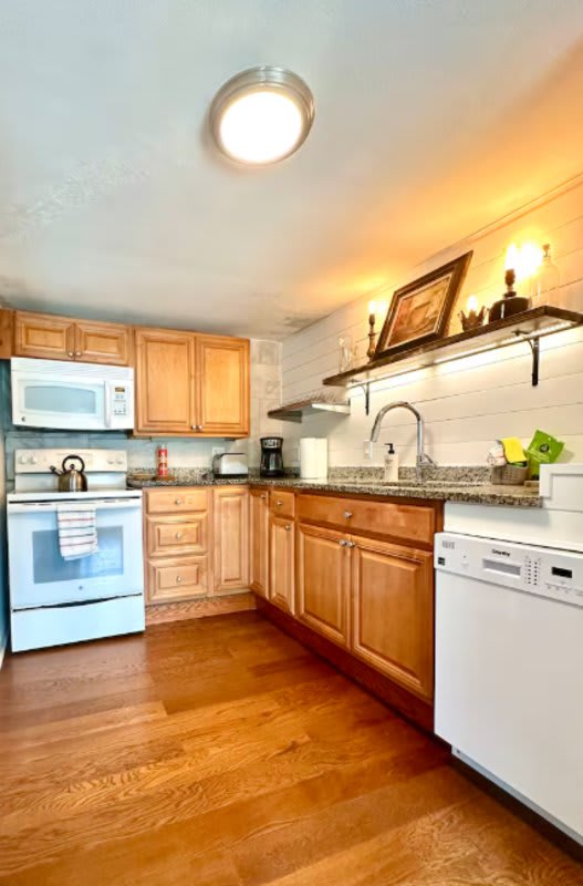 10548 Lake Drive #B – photo 5