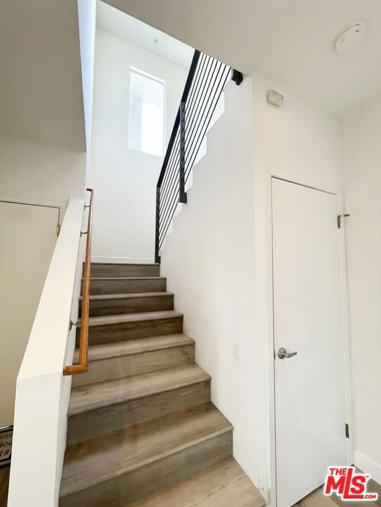 1188 W 36th Pl – photo 5