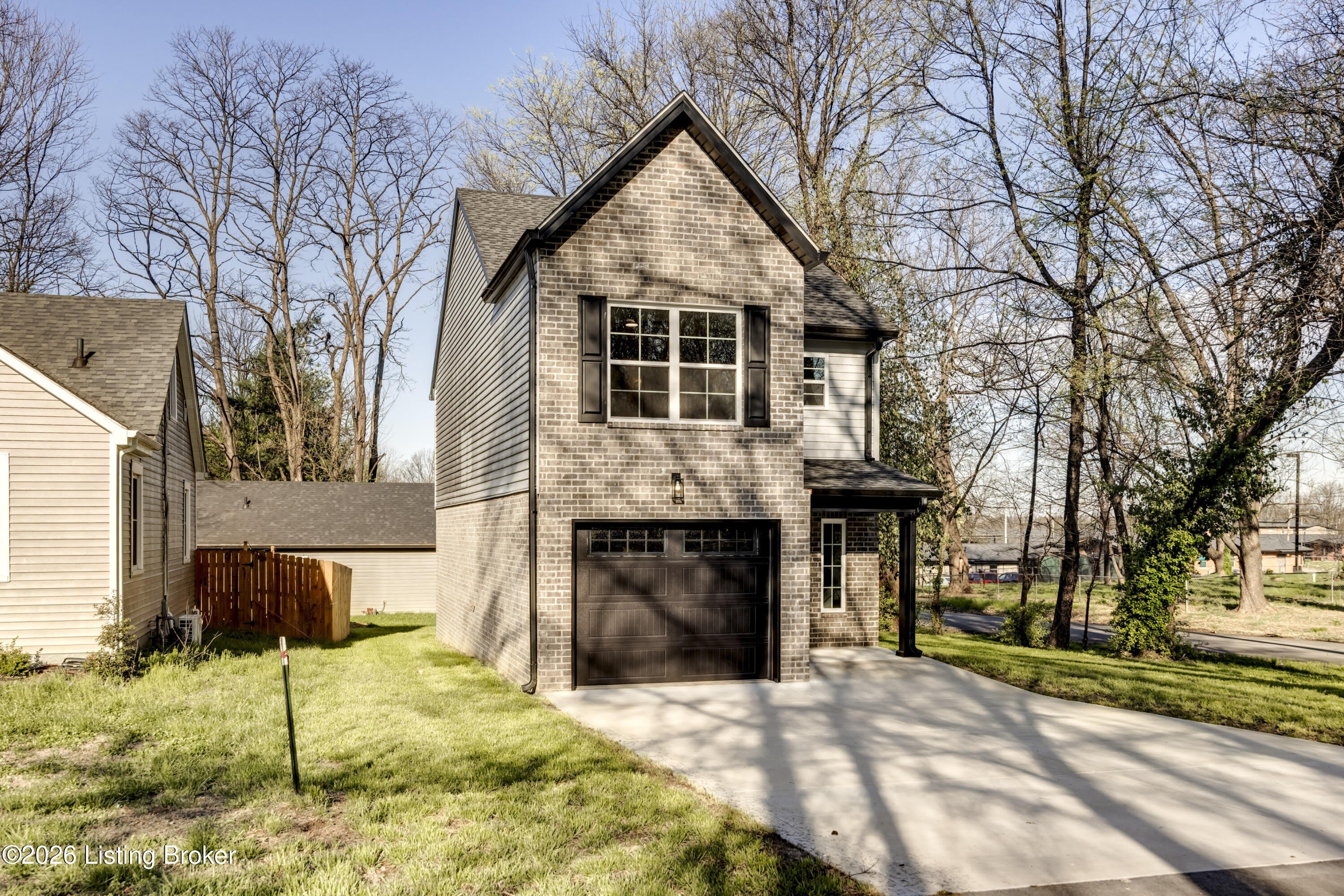 114 N Elm Grove Ave – photo 2