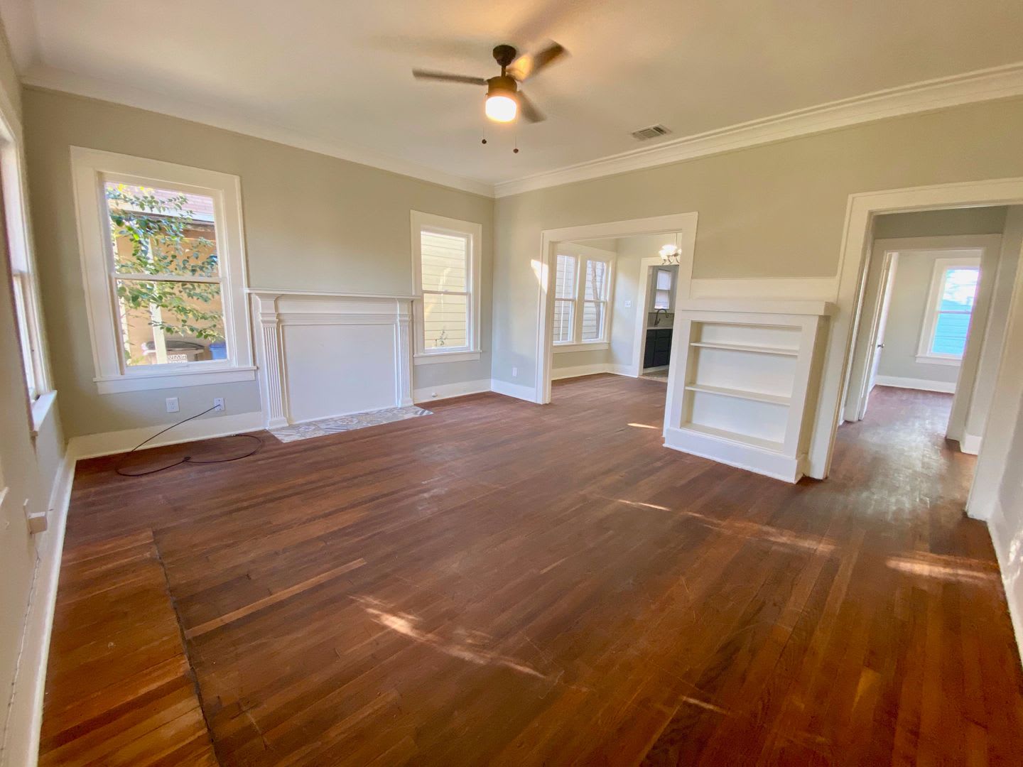 400 Off First Month S Rent If Move In By 9 1 26 Recreated Historic Home 2 Bd 1 5 Ba – photo 3