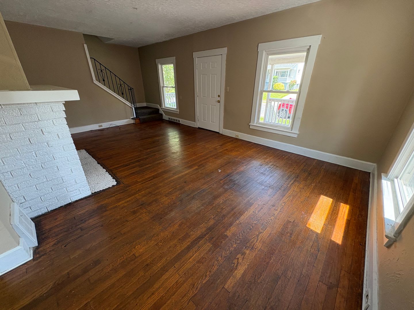 Section 8 Accepted, 3 Bedroom Single-Family Home – photo 3
