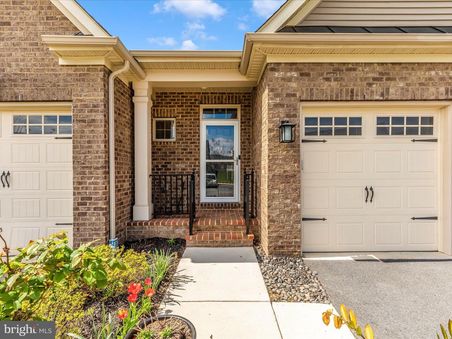 3838 FULHAM RD – photo 2