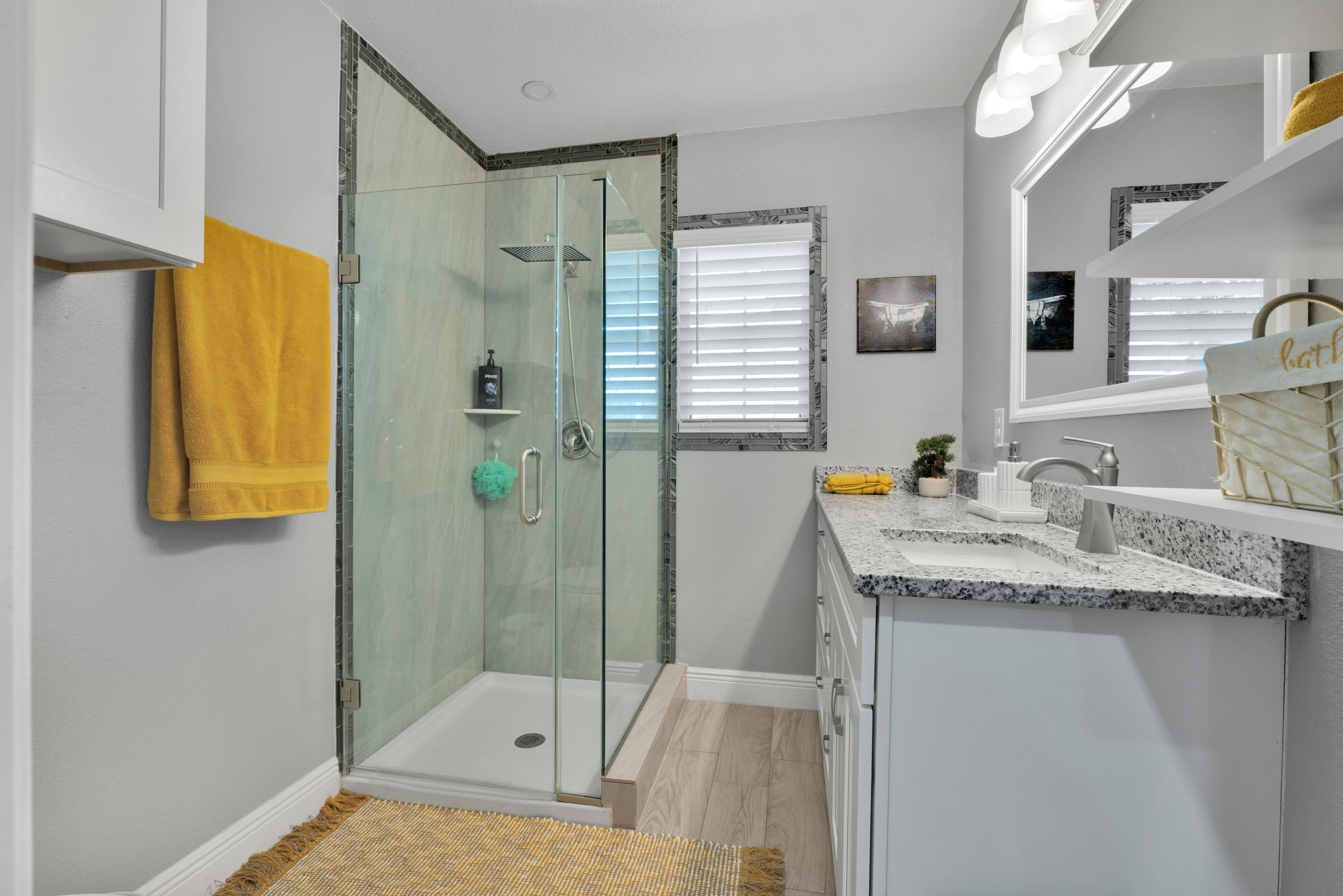 322 W Huisache Ave – photo 5
