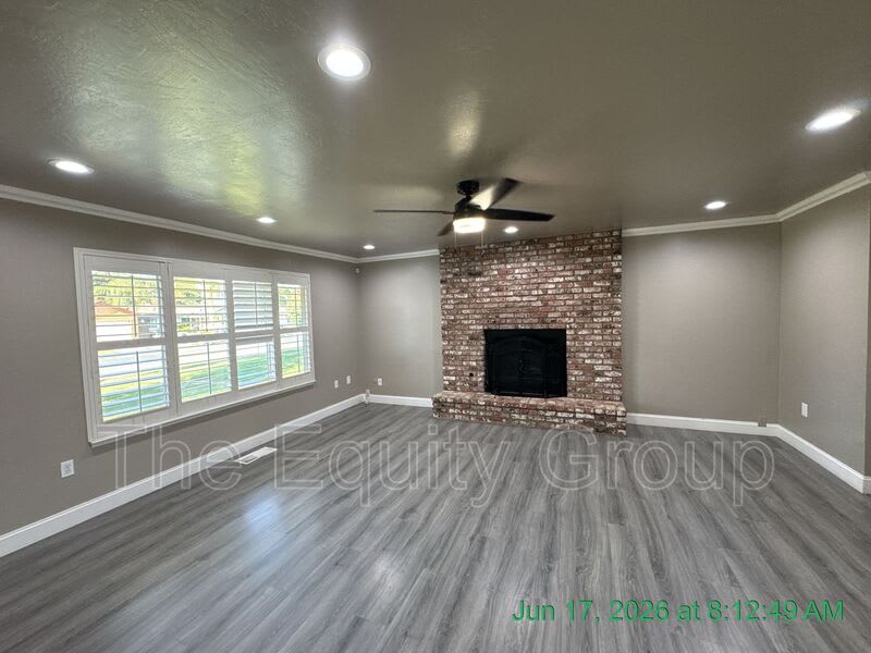 2601 S Kloth Dr – photo 2
