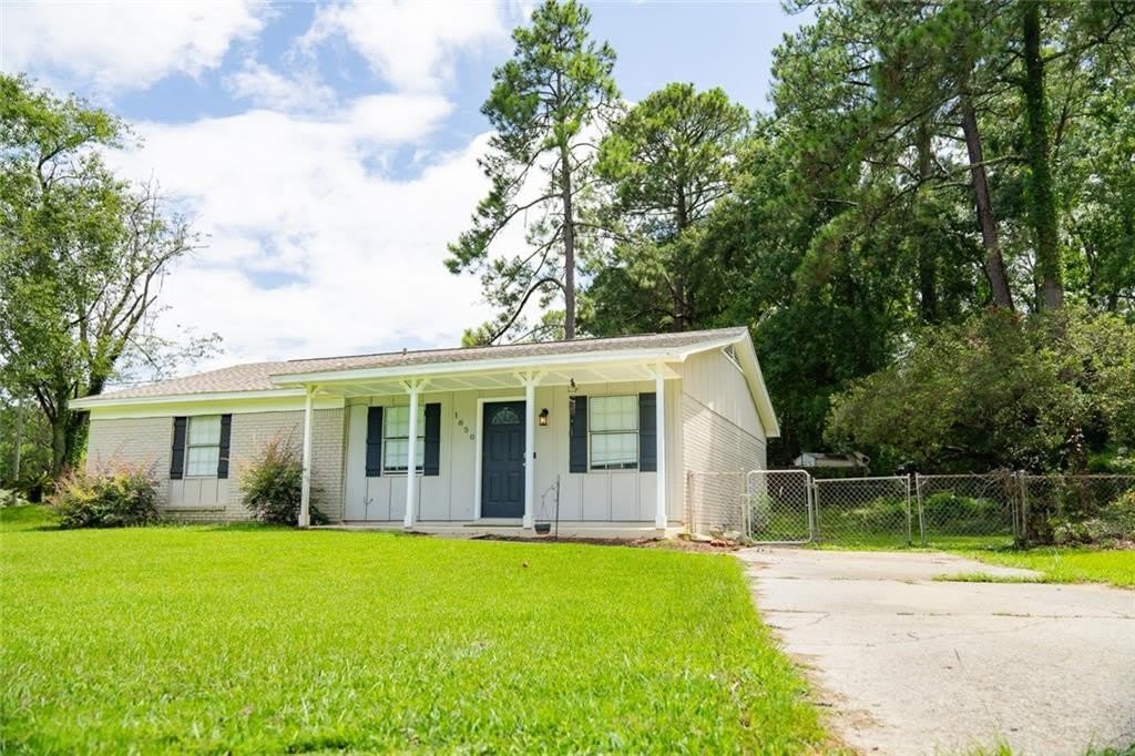 1850 Panorama Boulevard W – photo 2