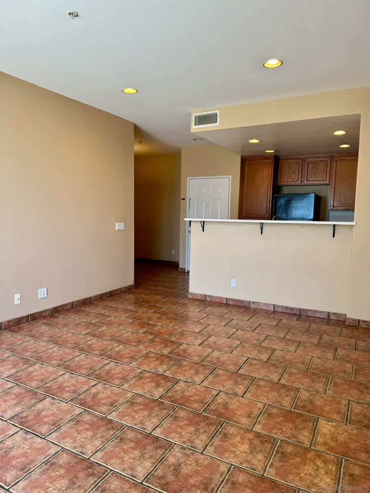 1760 East Palomar Street – photo 3
