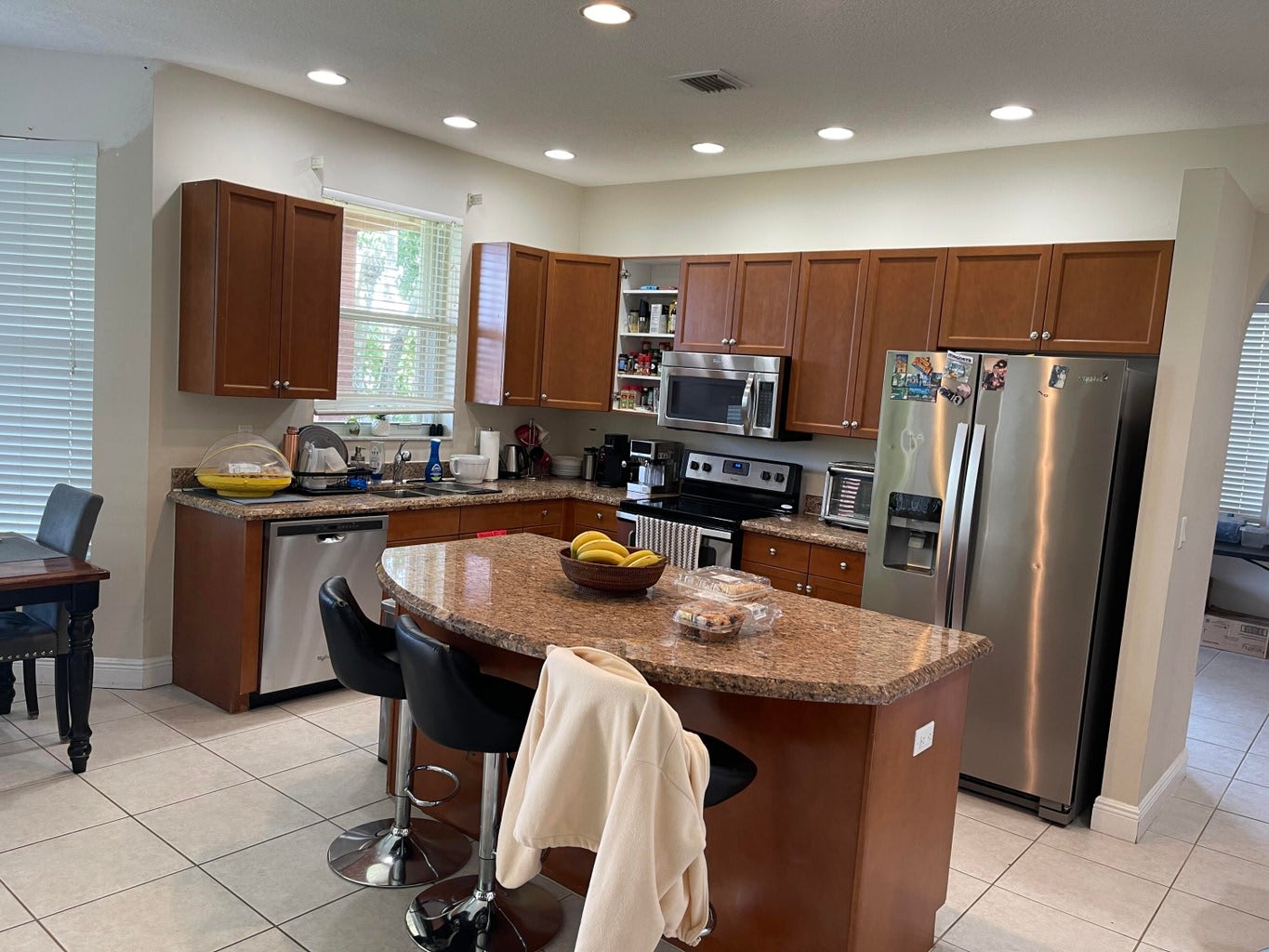 9828 Stover Way – photo 3