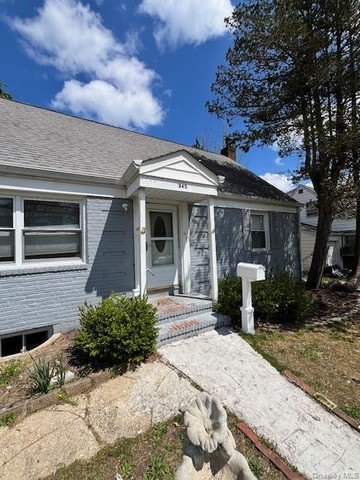 345 Walton Street – photo 1