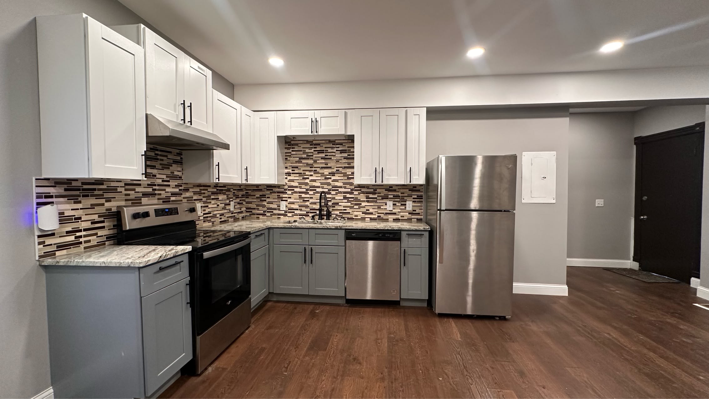 936 Westminster Street 2 Lower Unit – photo 4