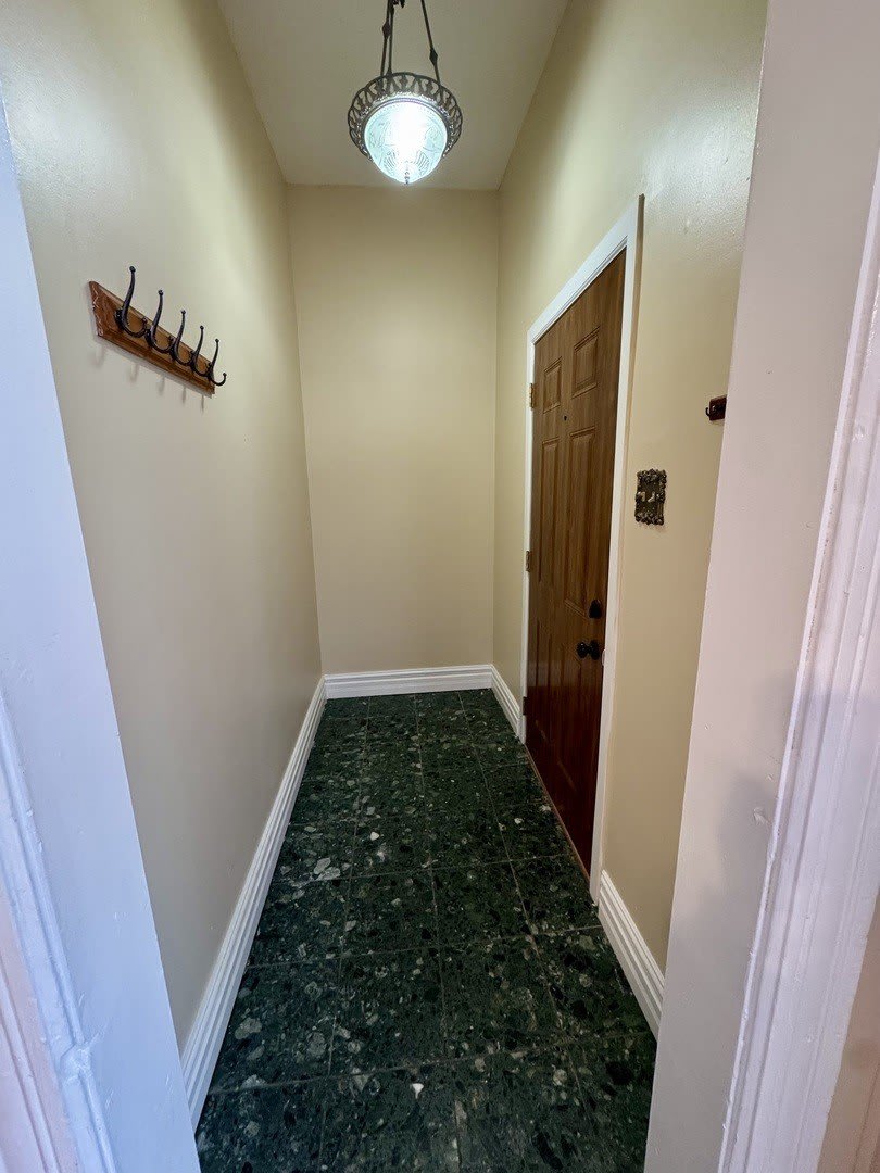 1012 S Oakley Boulevard – photo 4