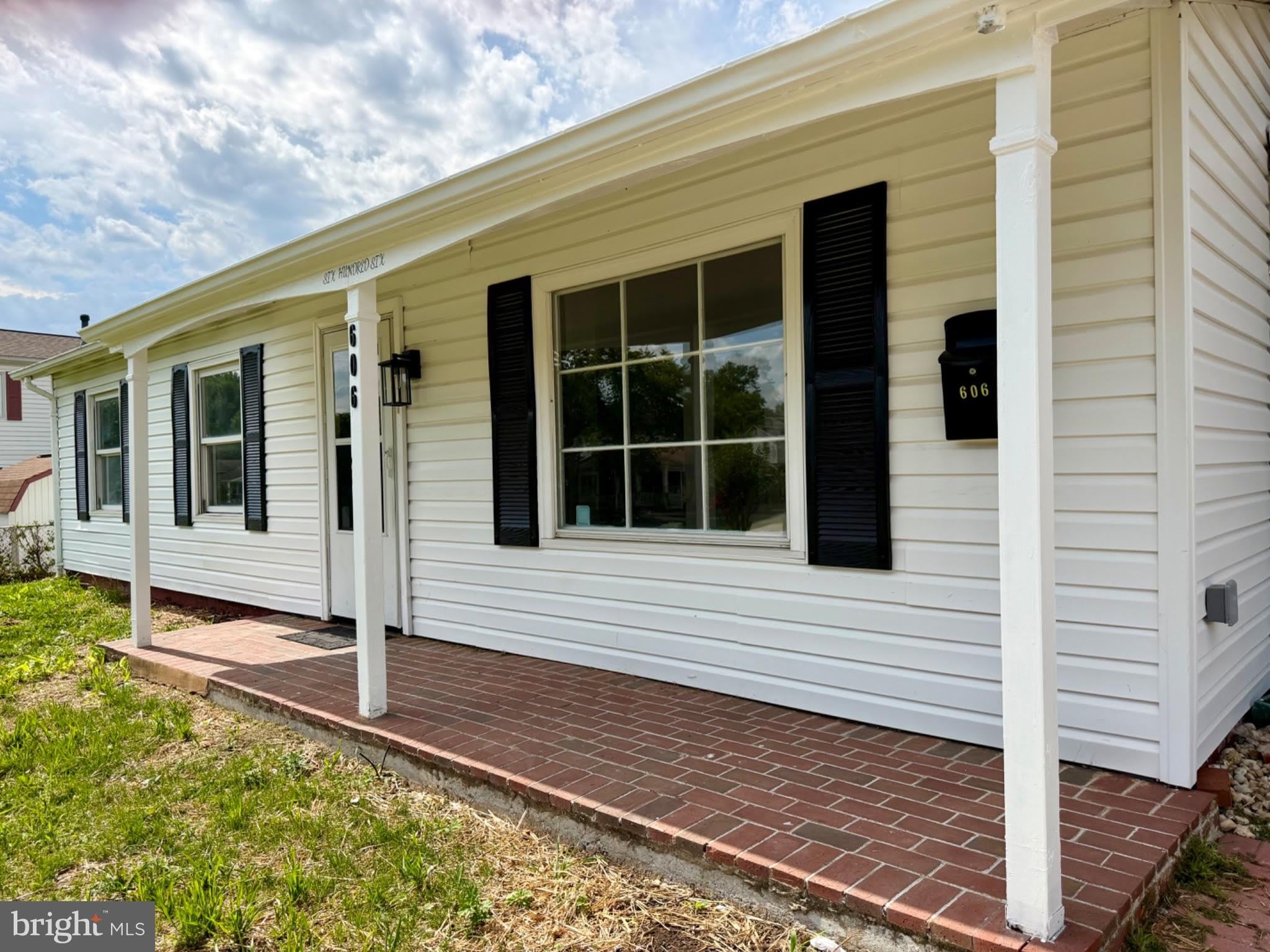 606 W BEECH Road W – photo 4