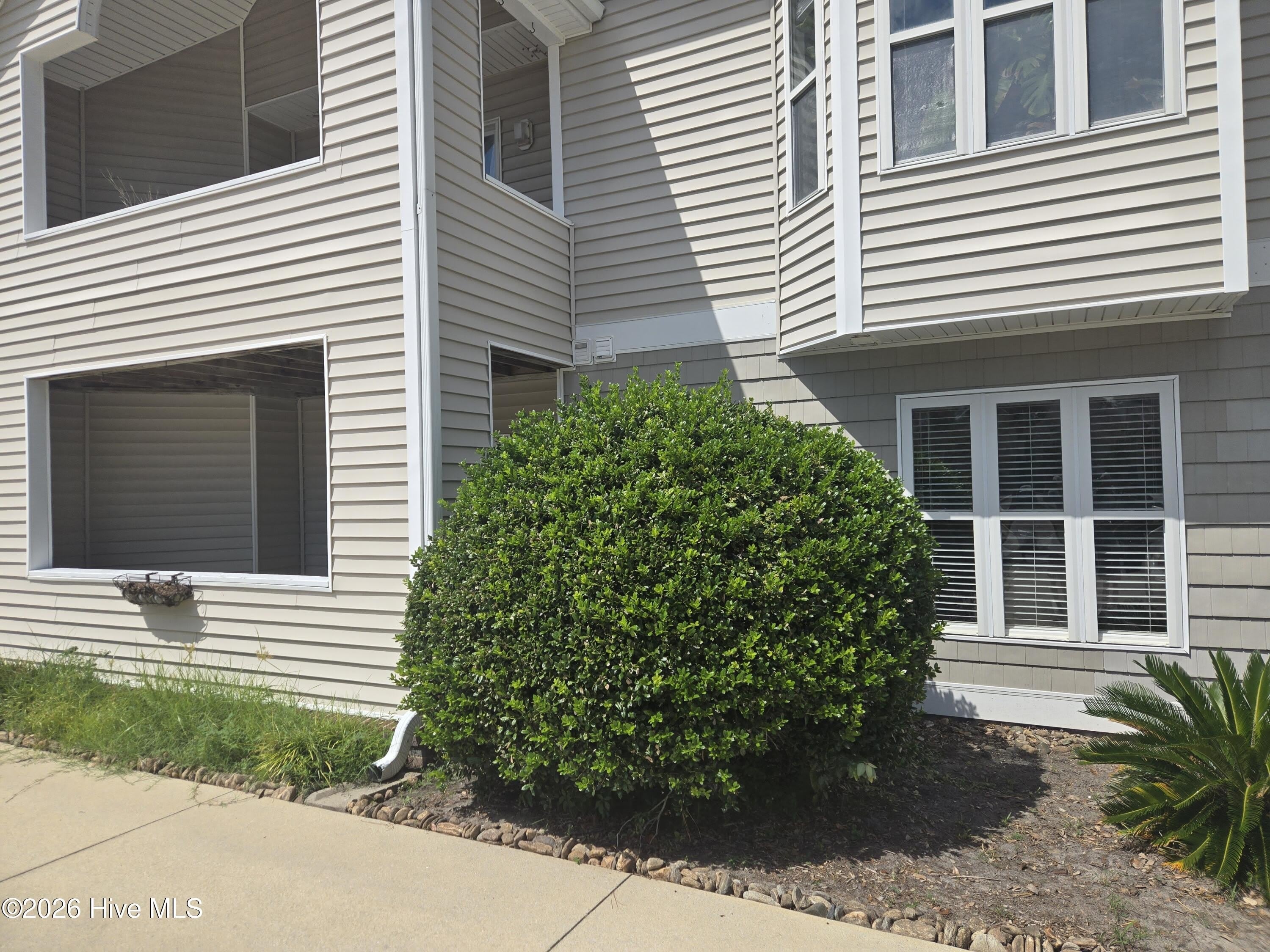 421 Commerce Avenue – photo 2