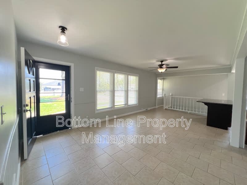 17120 Green Hill Rd – photo 3