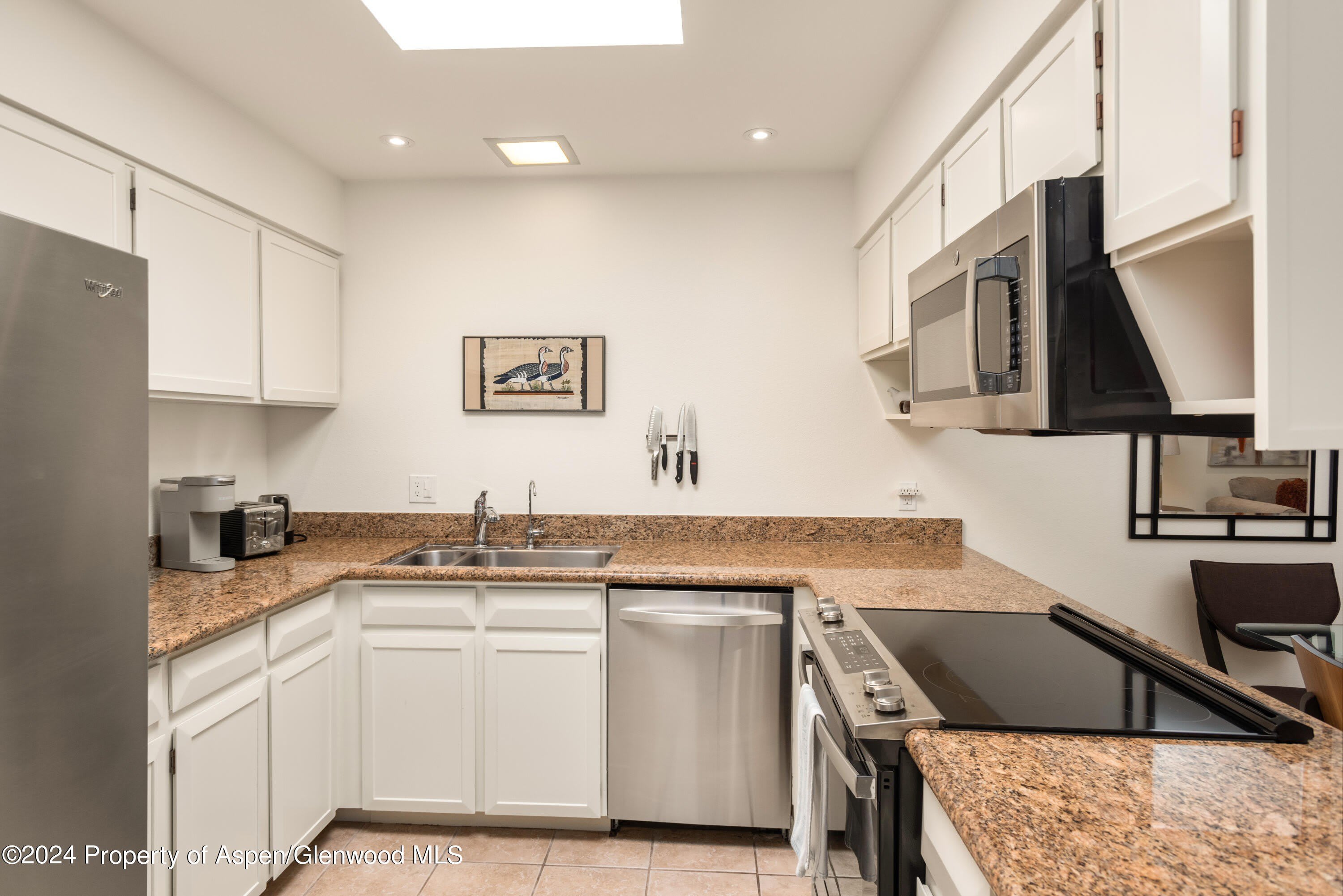 205 E Durant Avenue – photo 4