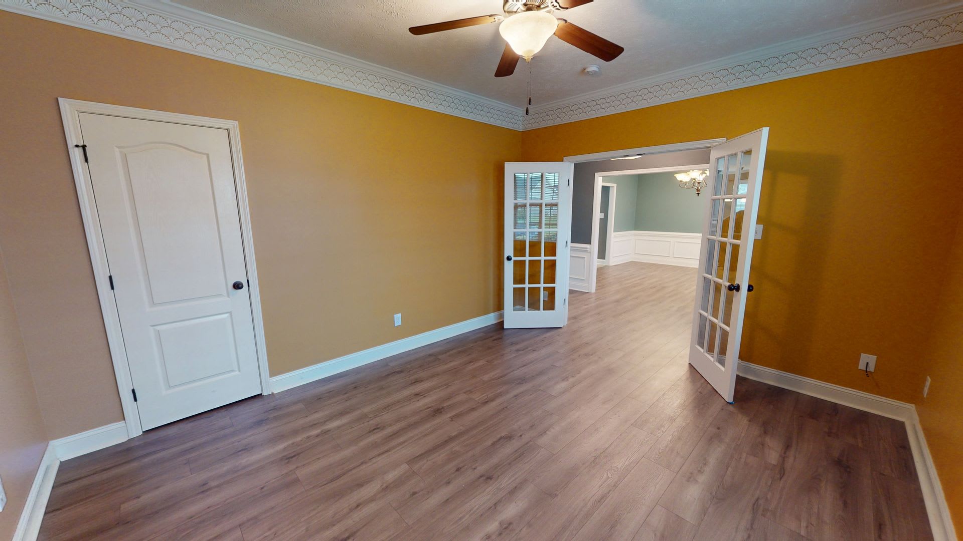 Spacious Updated 4 Bedroom In Established Community – photo 5