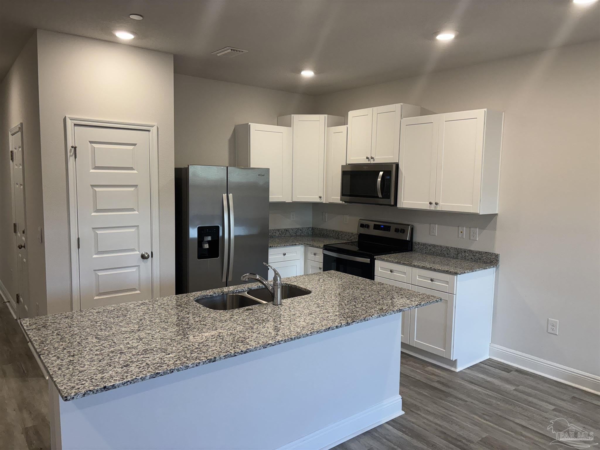1202 Fairchild Village Dr – photo 4