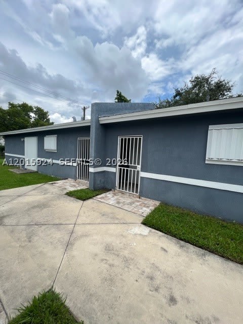 2249 NW 66th St – photo 5