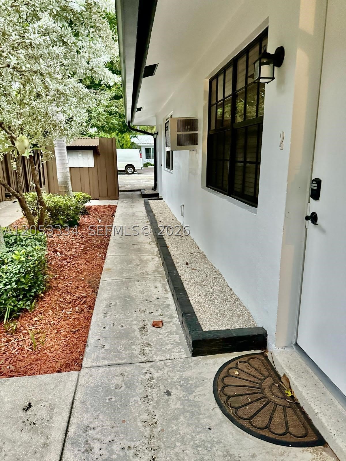 1240 NE 12th Ave – photo 2