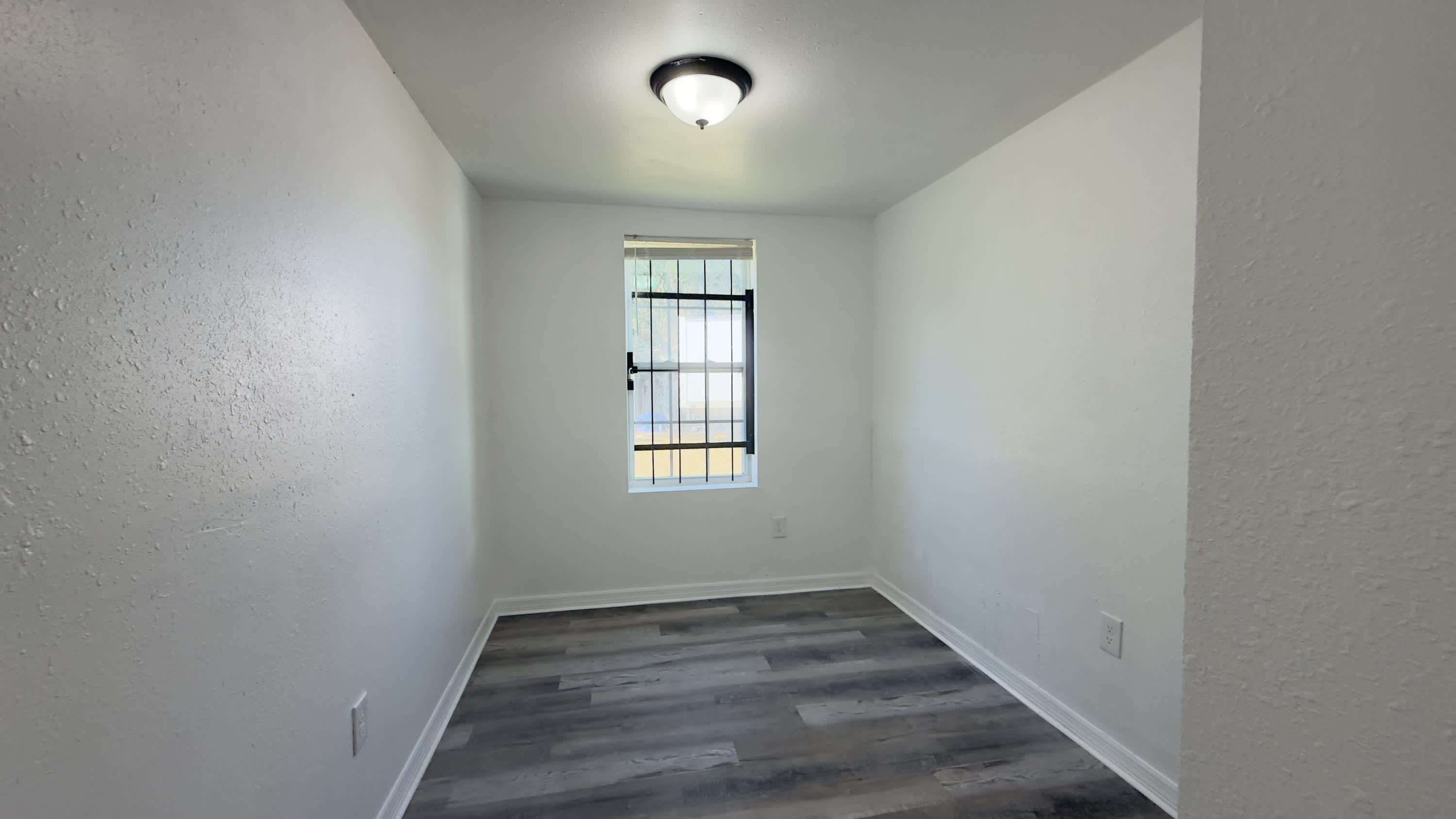 2185 Benedict Rd – photo 5