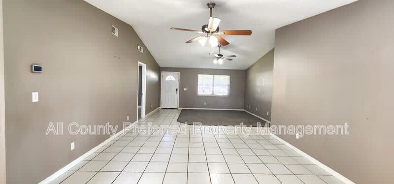 5901 Aires Ave. – photo 4
