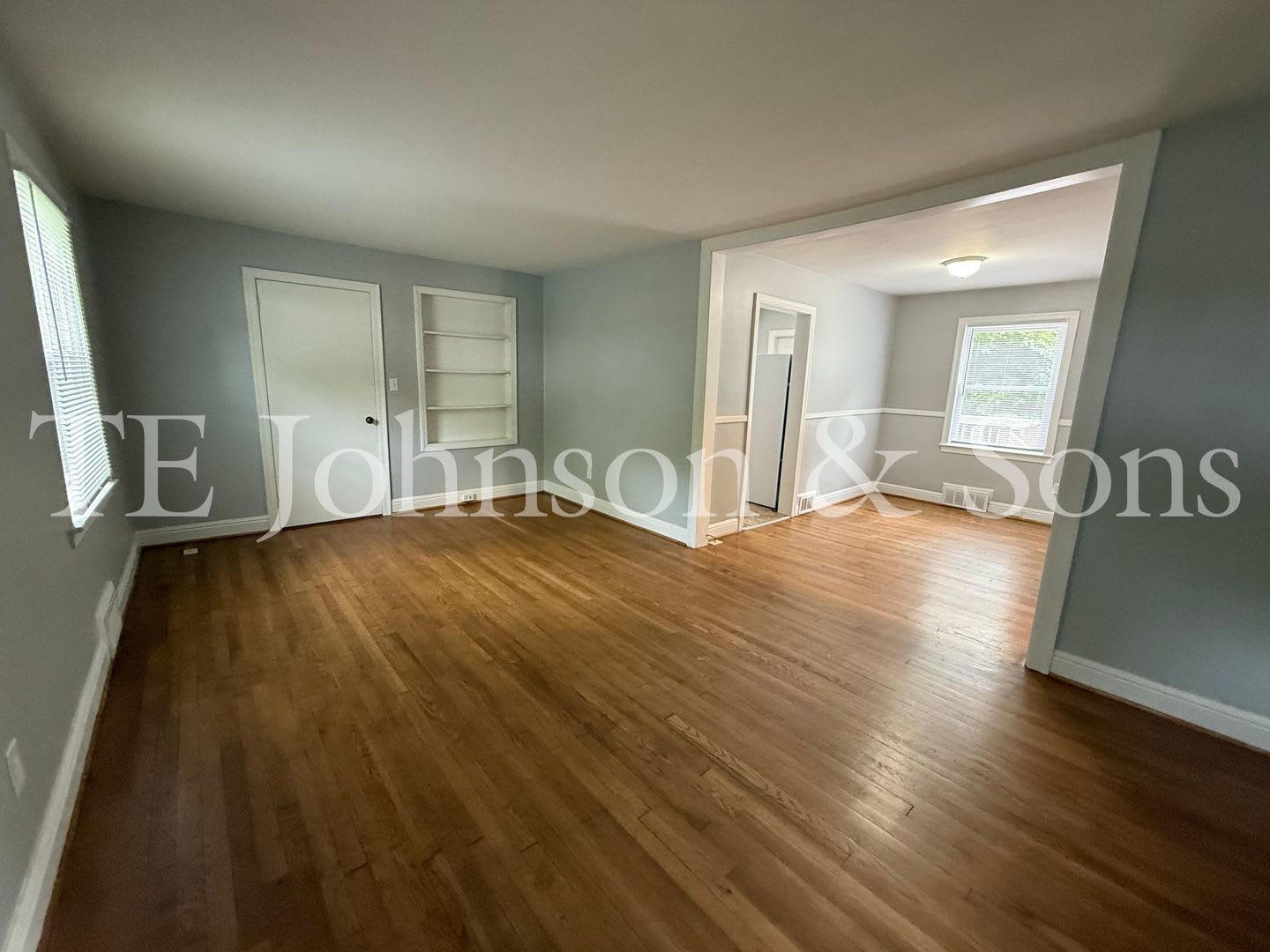 Charming Renovated 3BR Home – photo 2