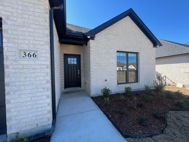 366 Waters Ridge Drive – photo 2