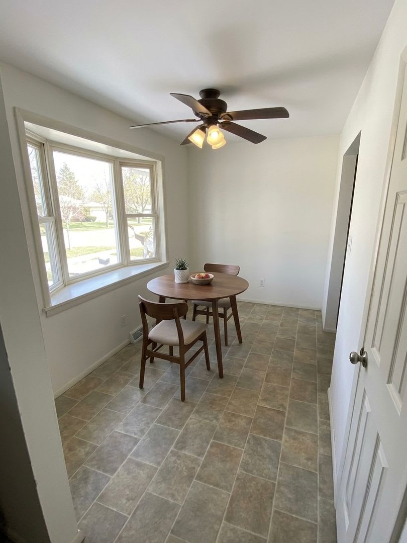 Townhouse 2 Bed 2 5 Bathrooms – photo 5
