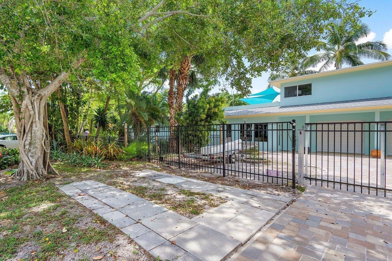 300 SE 7th Avenue – photo 3