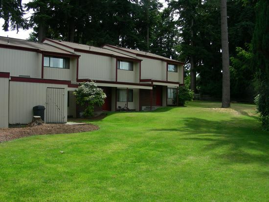 1010 Midway Drive Northeast – photo 2
