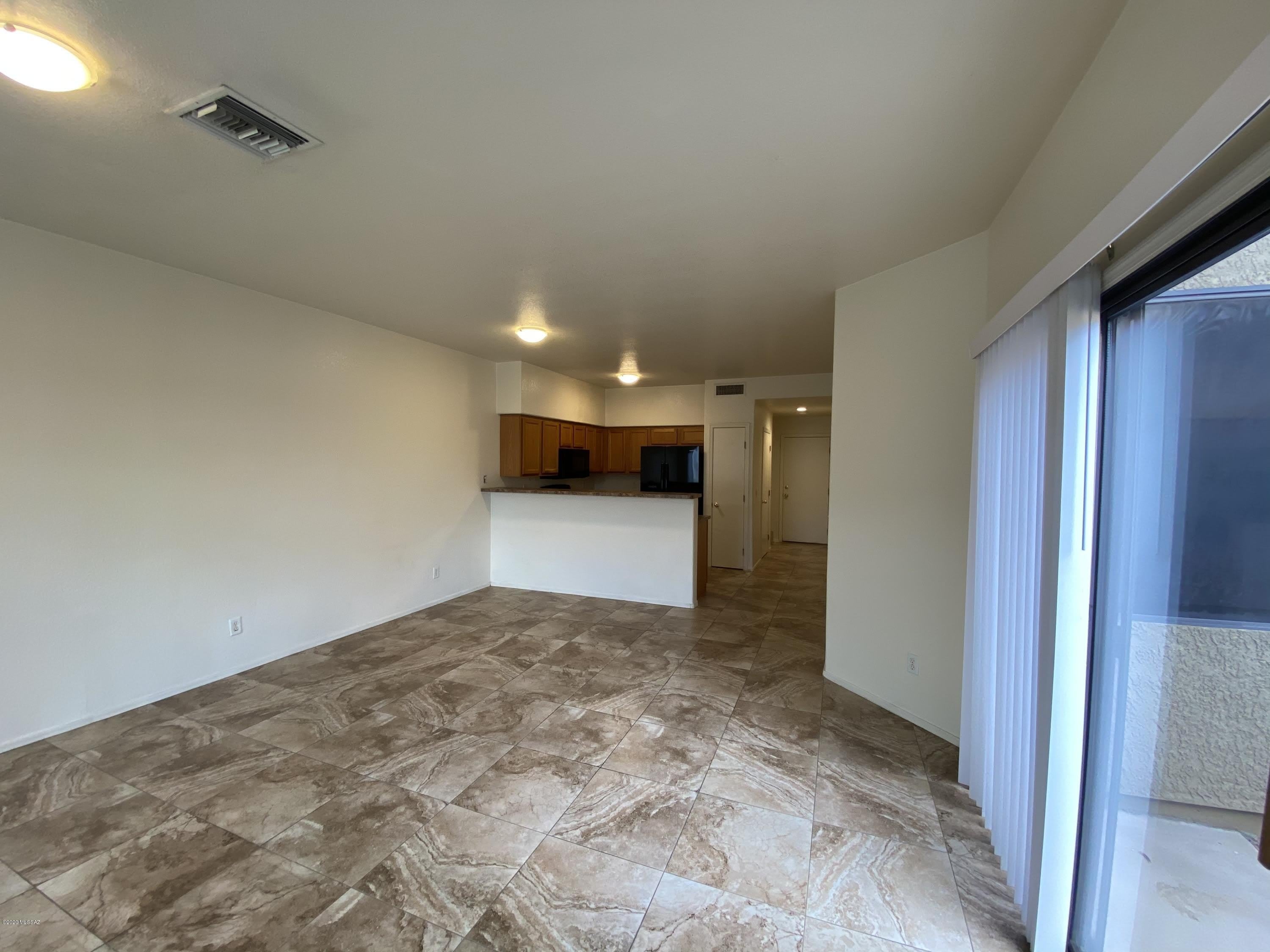 1251 E Weimer Circle – photo 5