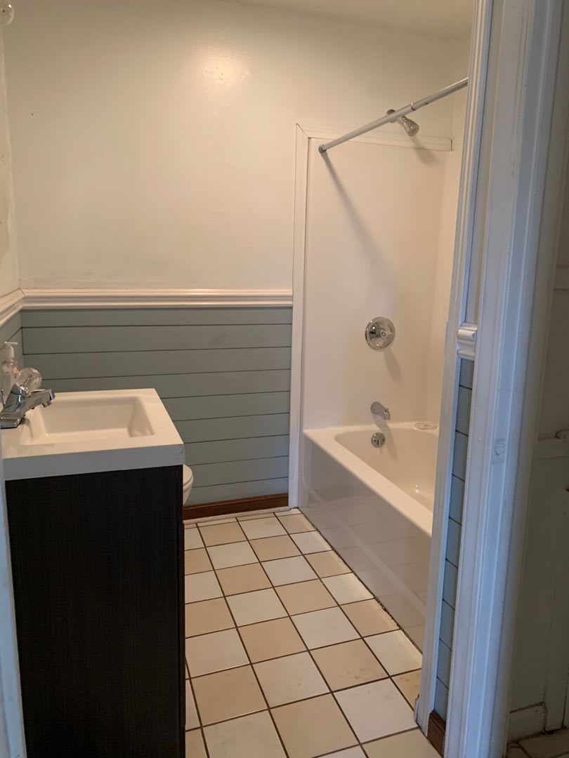 235 East – photo 2