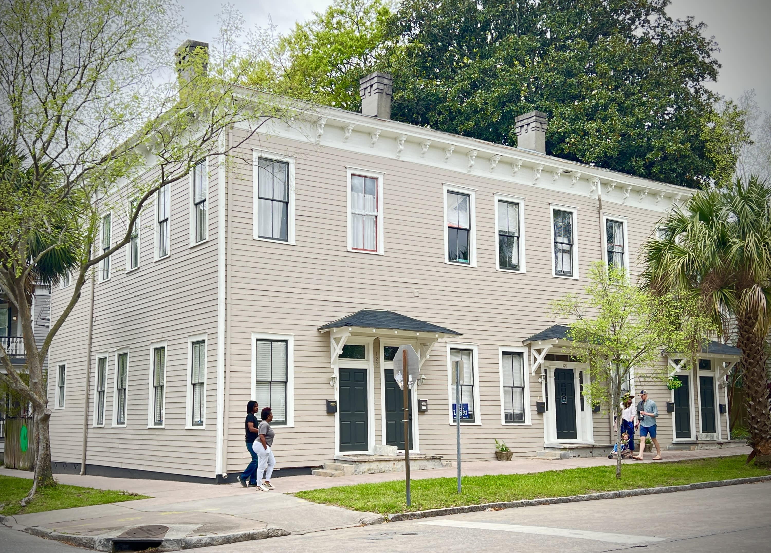 119 East Park Avenue – photo 1