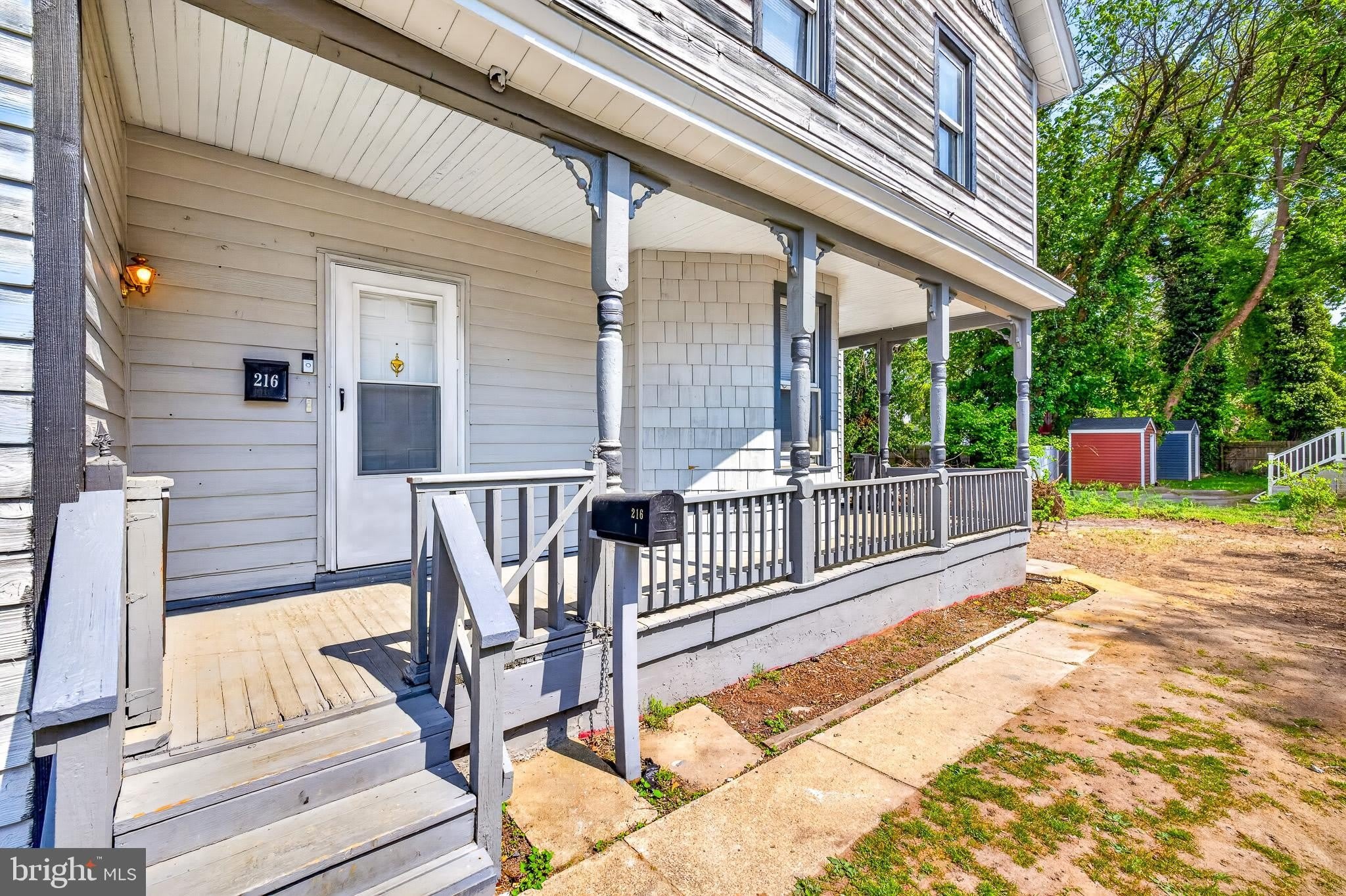 216 W DIVISION Street – photo 2