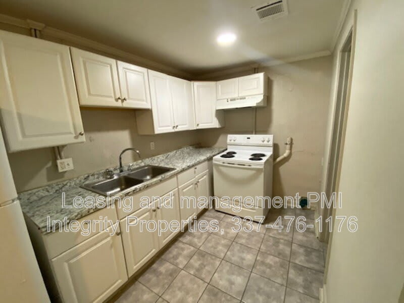 318 Auburn Drive – photo 2