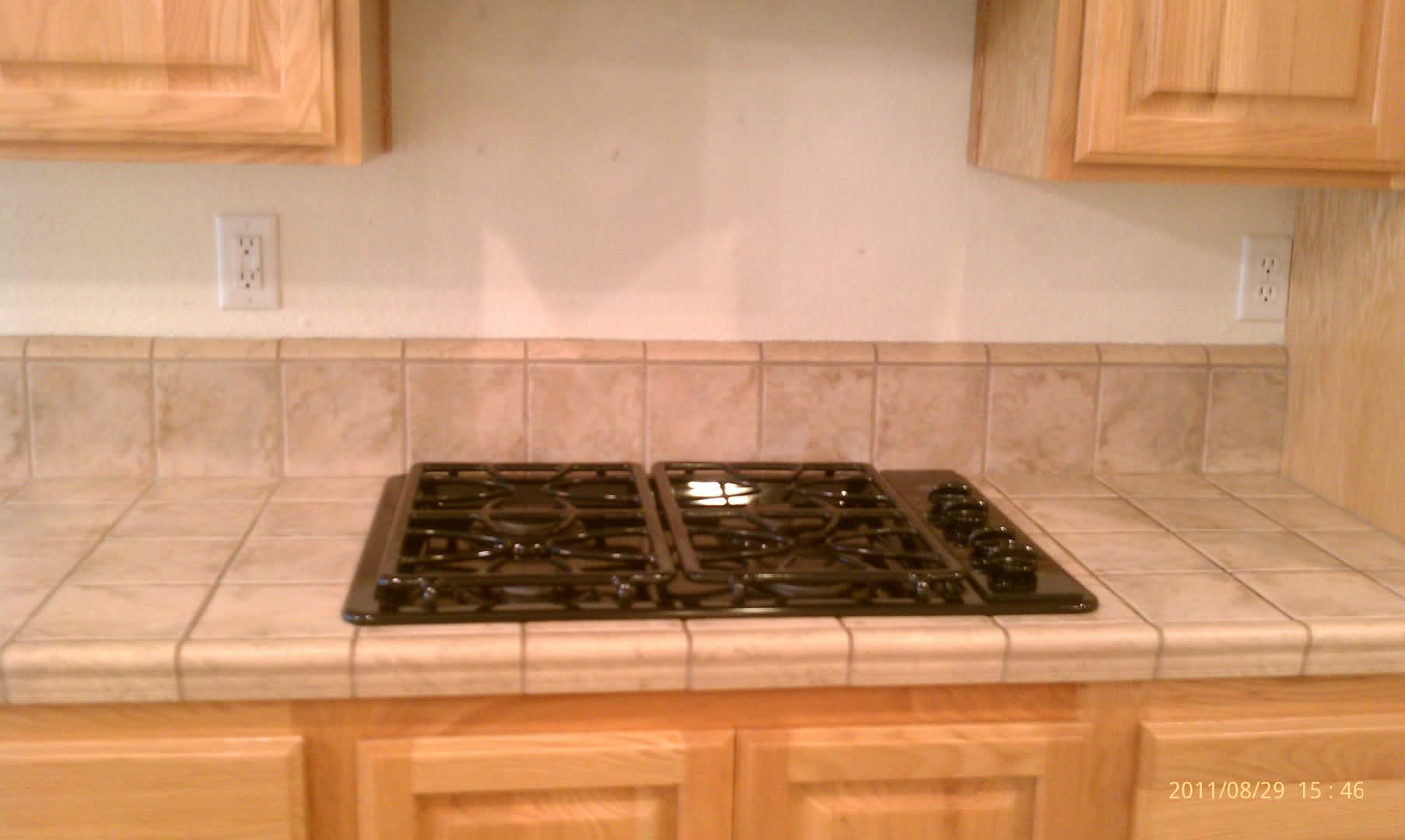 Single Story 1700sqft Rocklin Single Story, 3 bedroom, 2 baths-Gardner, Walking distance shopping – photo 4