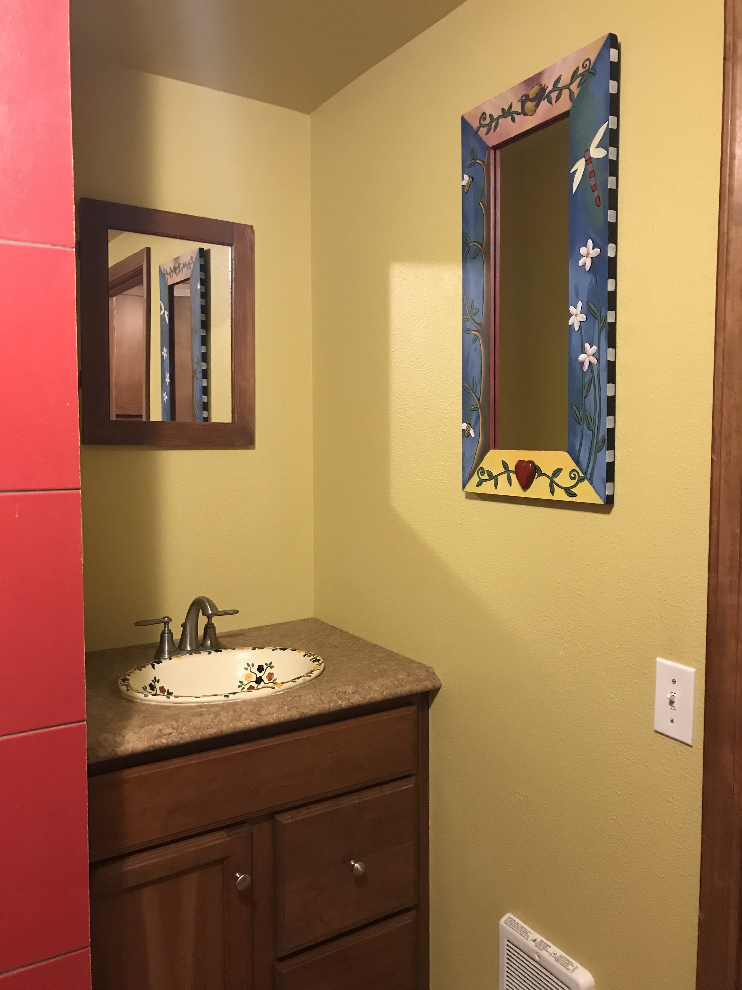 592 N Newport Ave – photo 3