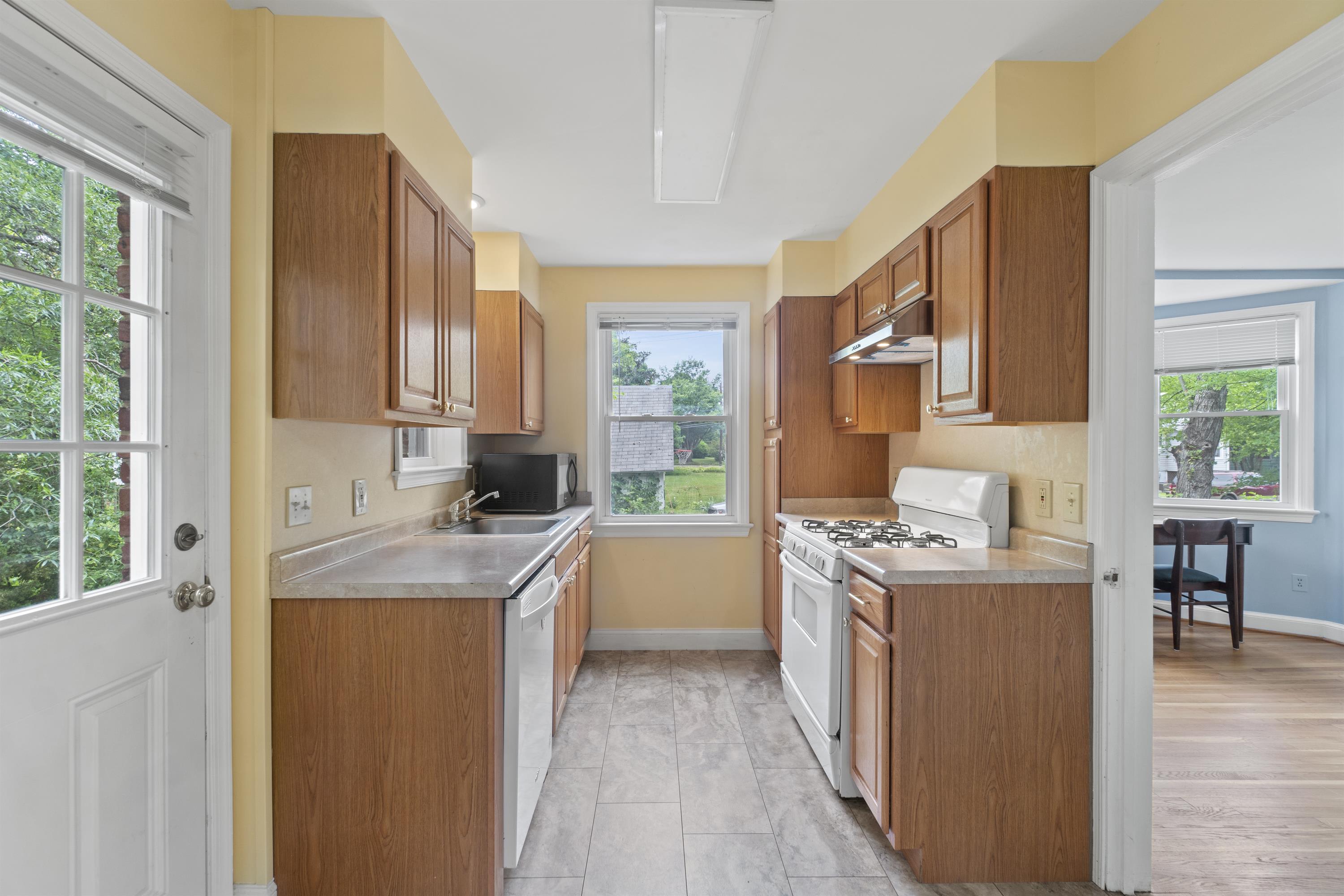 7210 Dartmouth Avenue – photo 5