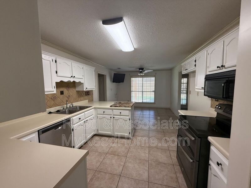 3066 Shadow Green – photo 5