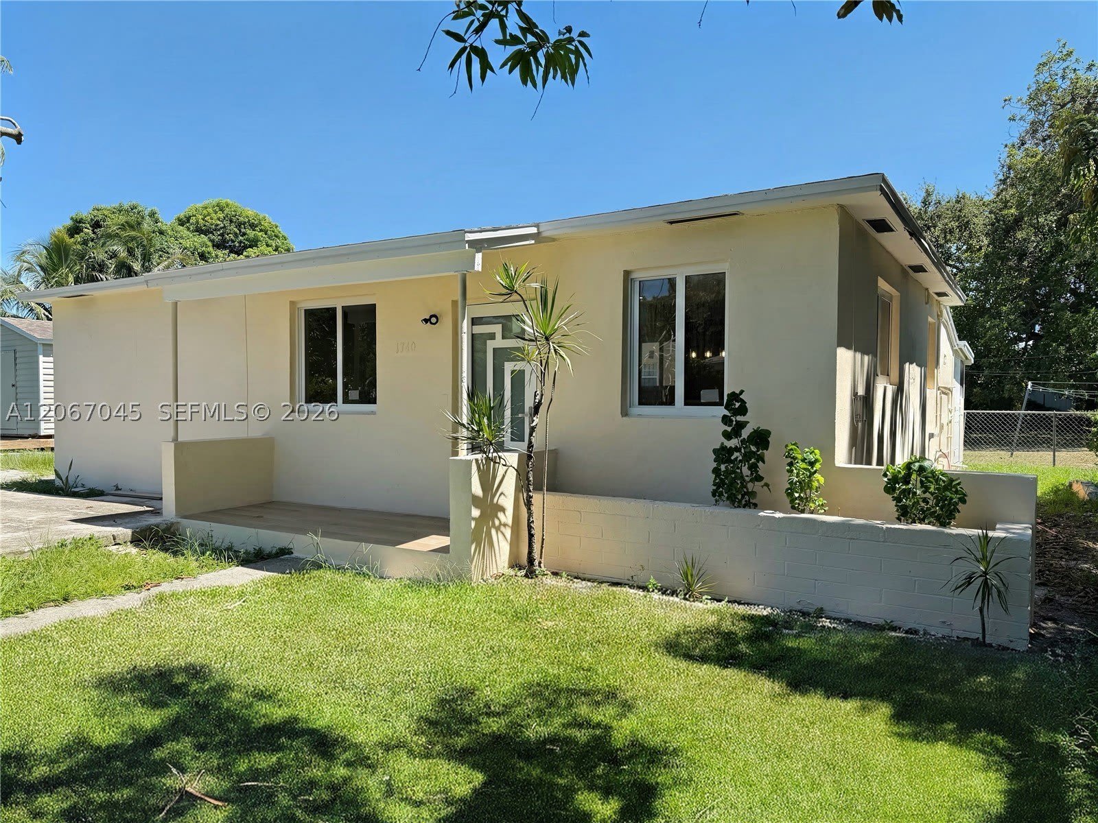 1740 NW 126th St – photo 1