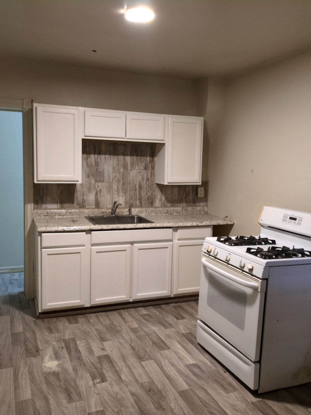 2227 Jessup Street – photo 2