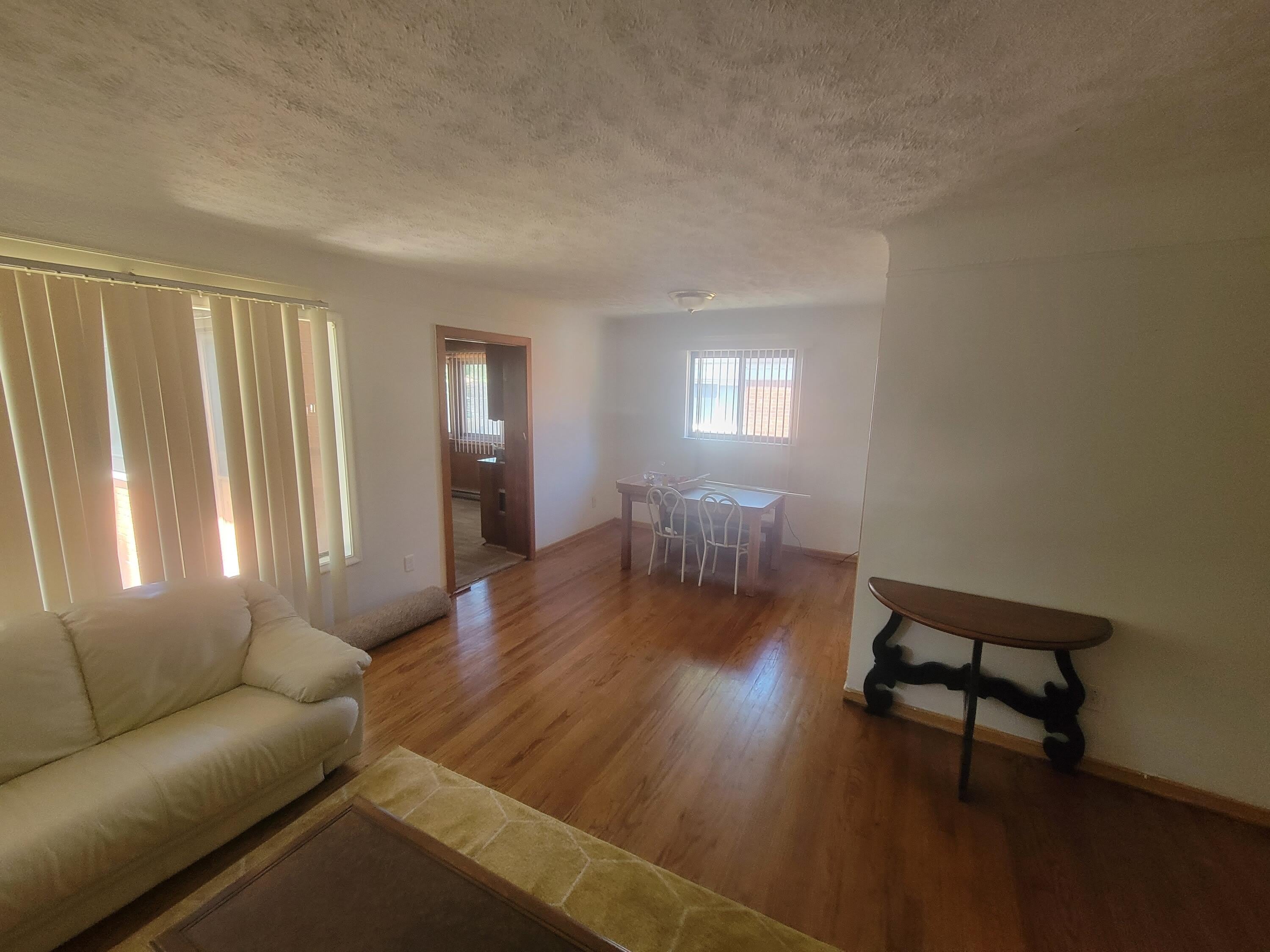 24011 Seneca Street – photo 4