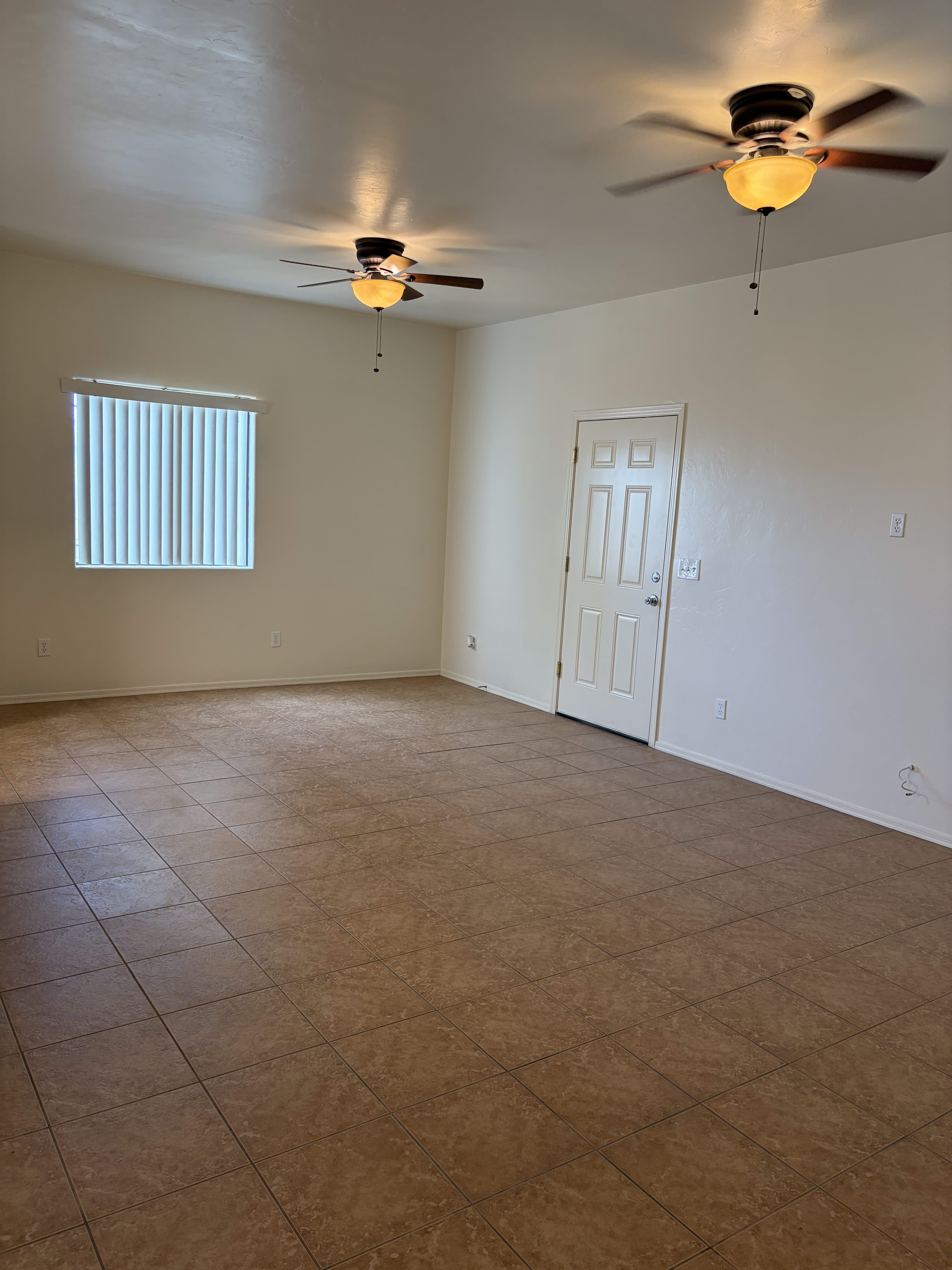 3045 N Estrella Ave – photo 3