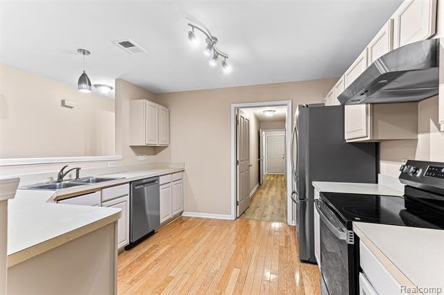 47903 Cardiff Avenue – photo 5