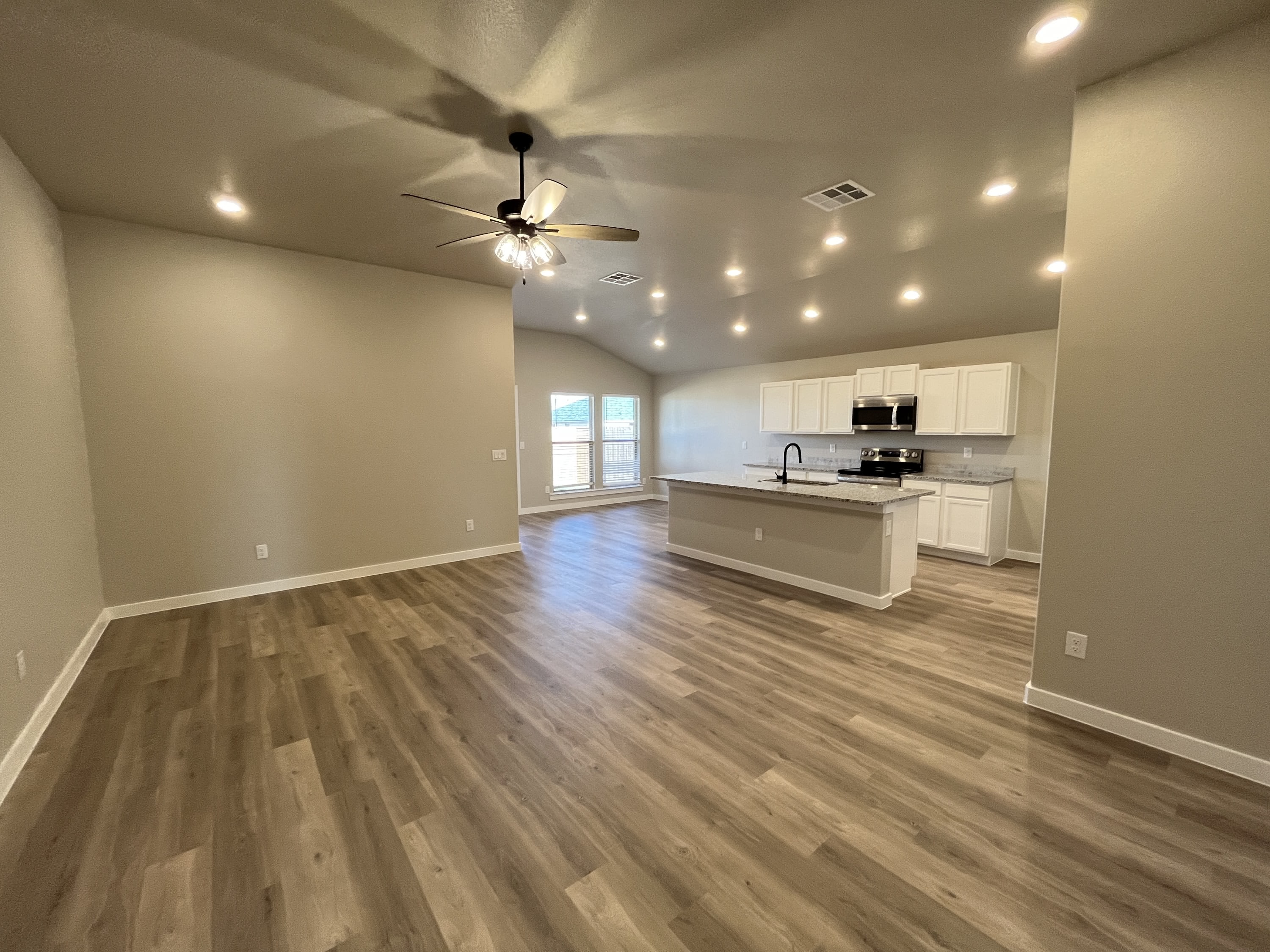 1302 Ross Avenue – photo 4