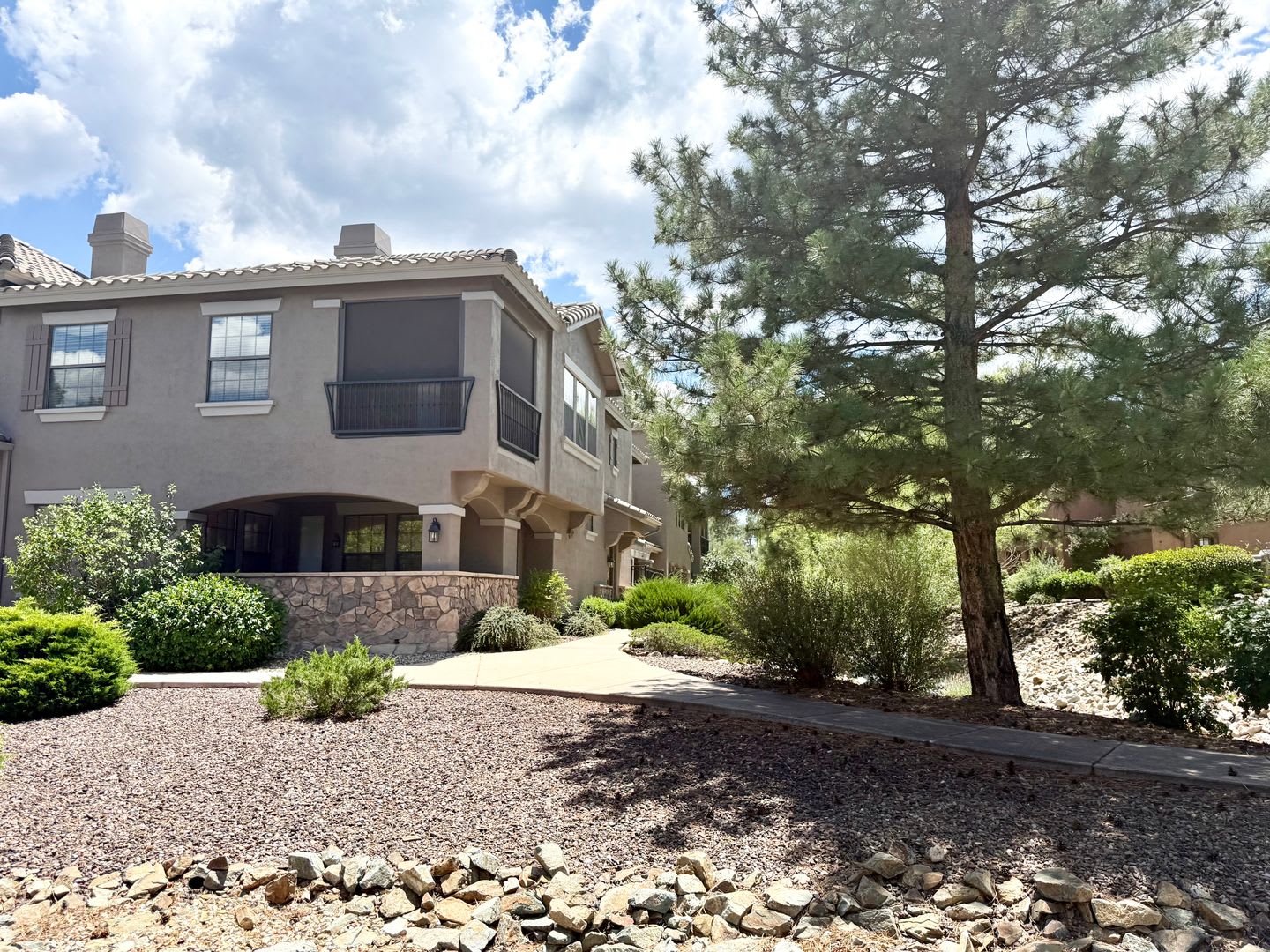Luxury Fully Furnished Golf Course Condo in Gated Hassayampa! – photo 3