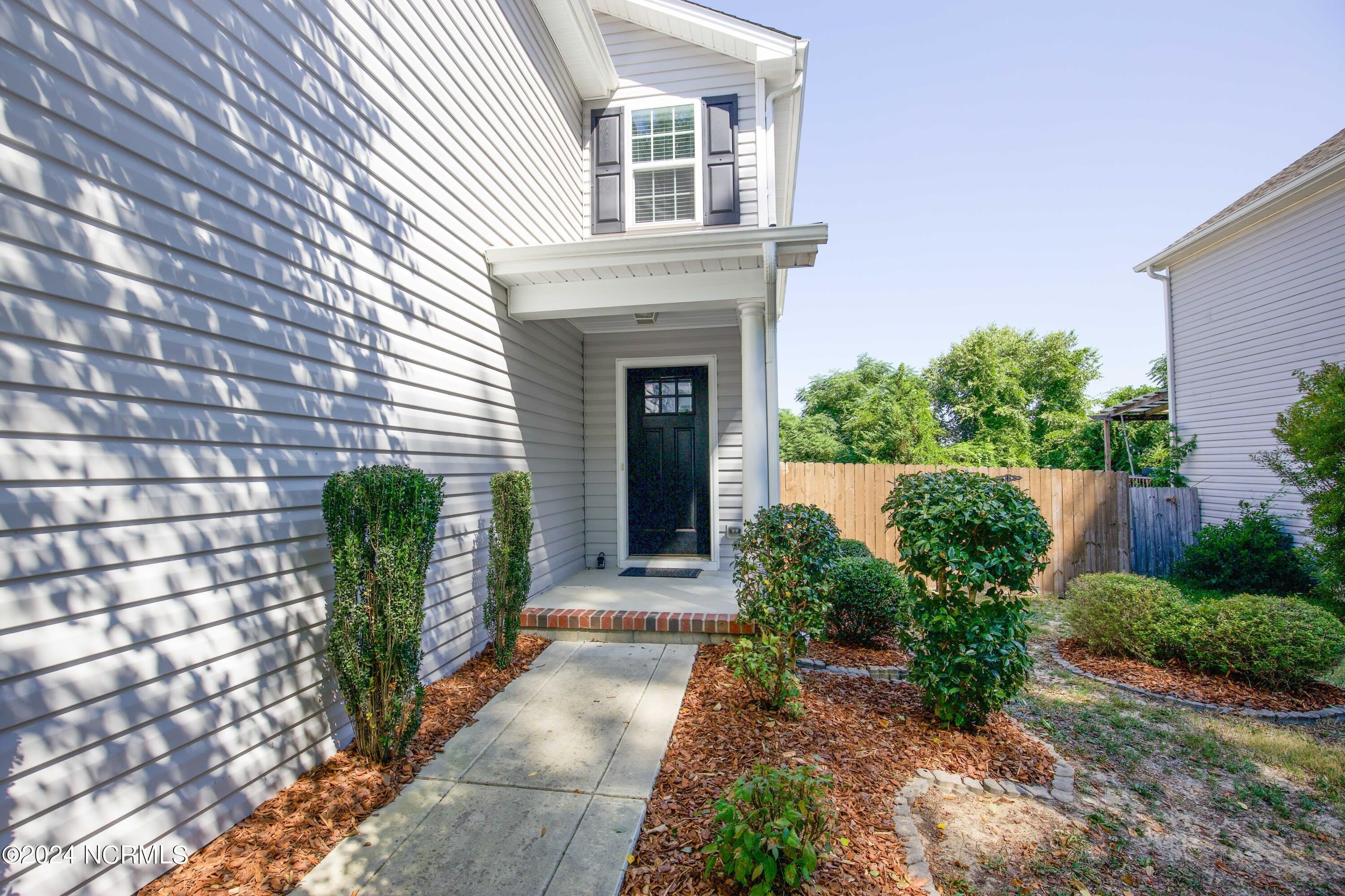 256 N Saylor Street – photo 2