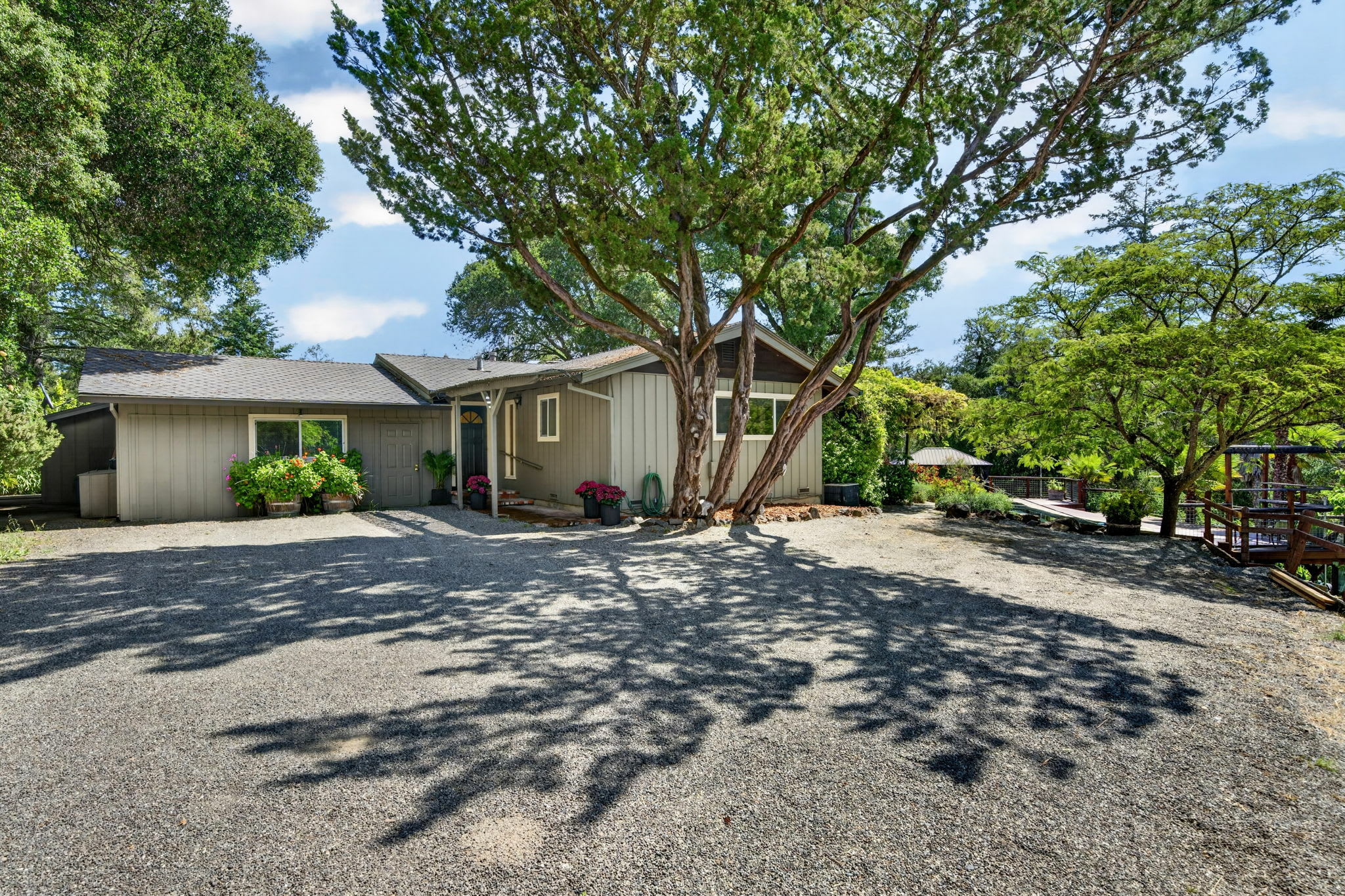 2348 Mill Creek Lane – photo 2