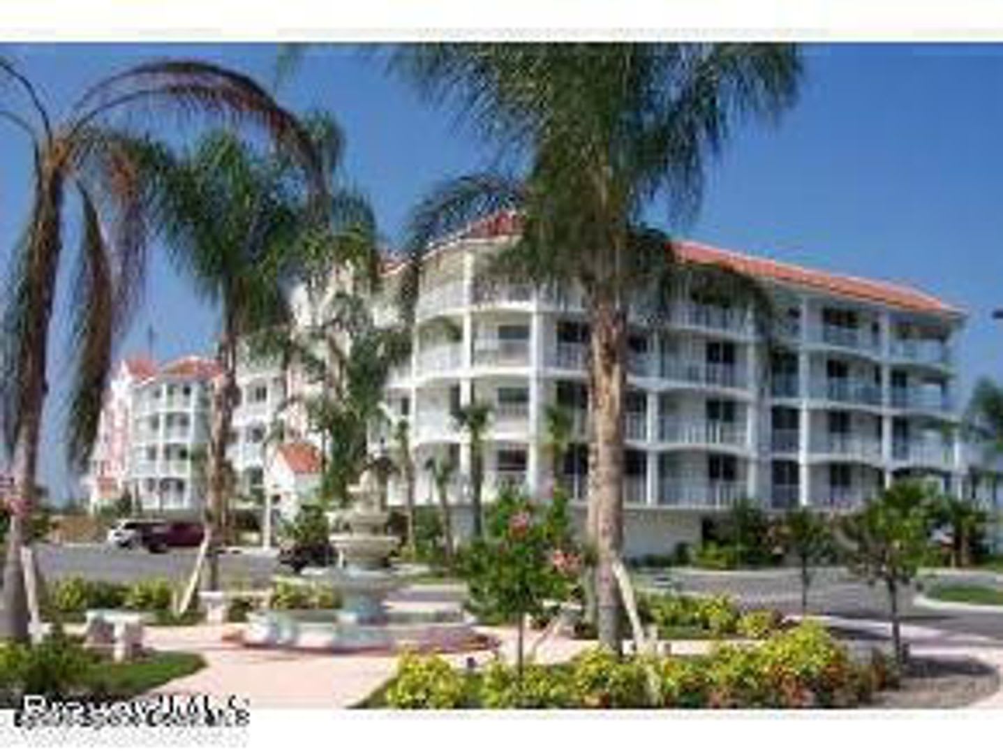 Riverfront Condo 3 Bedroom With Garage – photo 1