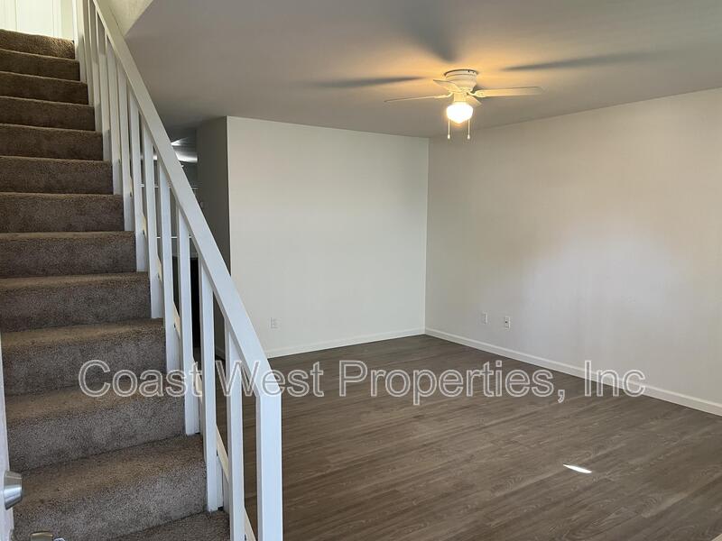 1176 Cypress Avenue – photo 5