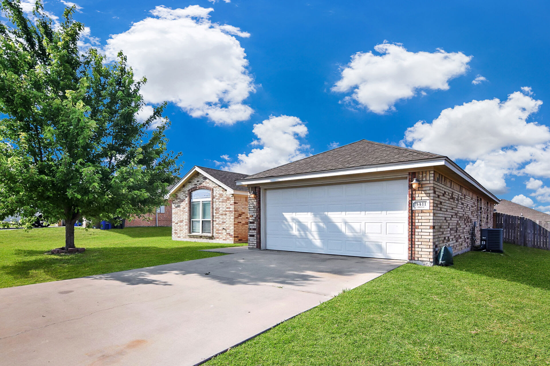 3411 Lauren St – photo 2